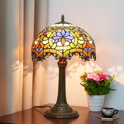 Stained Glass Floral Table Lamp